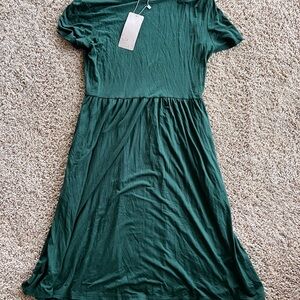 Emery Rose Elegant Green Midi Dress